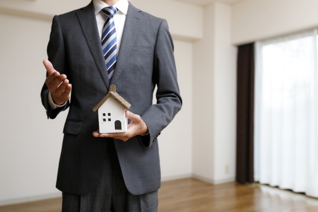 怪しい訪問業者